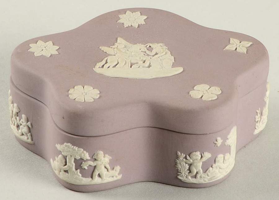 Cream Color on Lilac Jasperware Pentefoil Box & Lid by Wedgwood-1