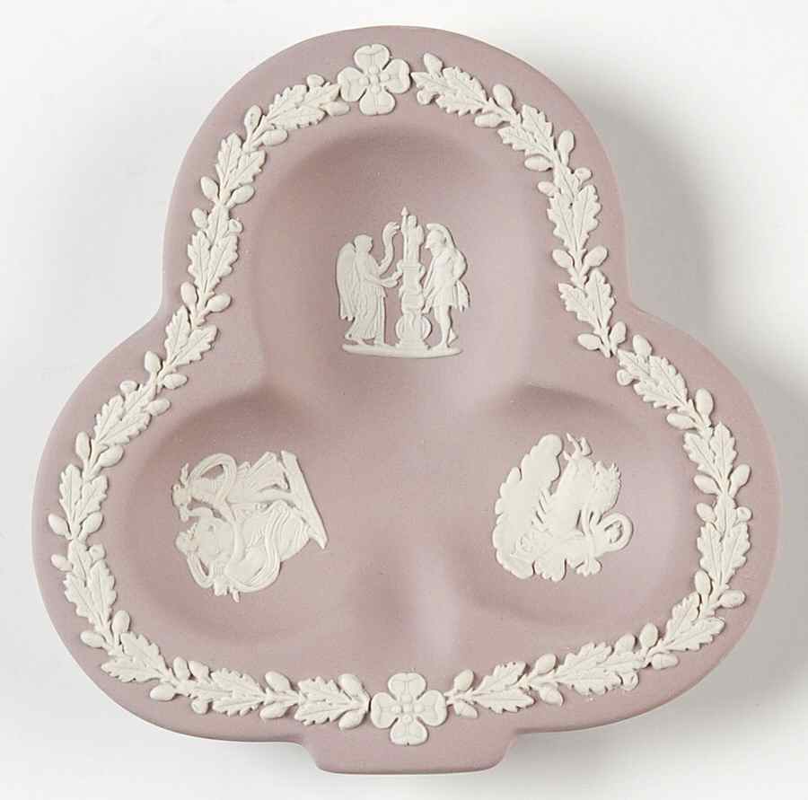 Cream Color on Lilac Jasperware Small Club Shape Ashtray by Wedgwood-1