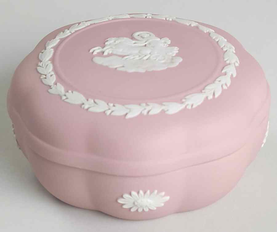 Cream Color on Pink Jasperware Small Scalloped Candy Box by Wedgwood-1