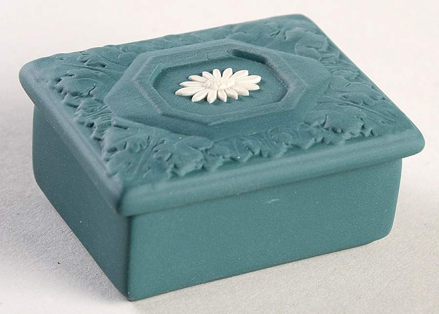 Cream Color on Spruce Green Jasperware Rectangular Box with Lid by Wedgwood-1