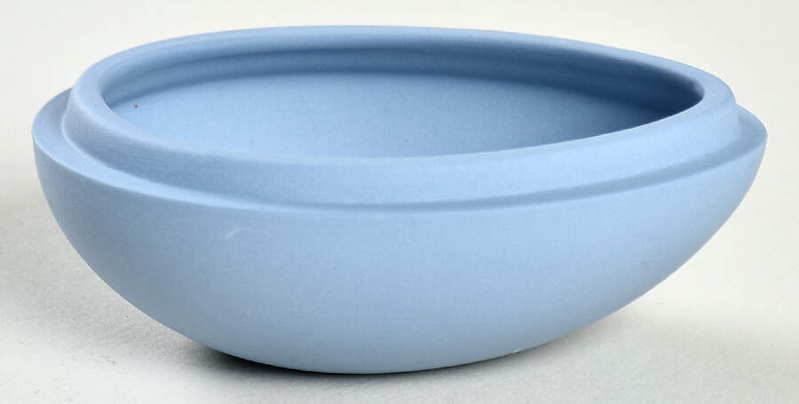 Peter Rabbit on Lavender Jasperware Large Egg Box No Lid by Wedgwood-1