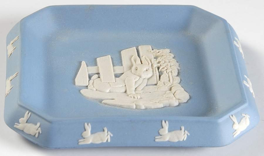 Peter Rabbit on Lavender Jasperware 4" Square Tray by Wedgwood-1