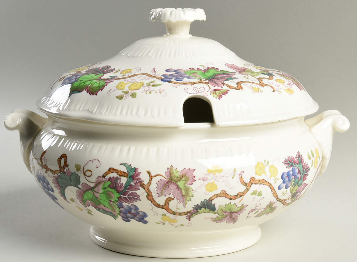 Jefferson Vine Tureen &  Lid by Wedgwood-1