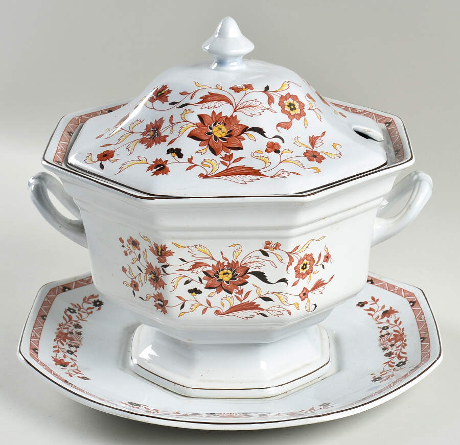 Kashmar Tureen & Lid w/Underplate by Wedgwood-1