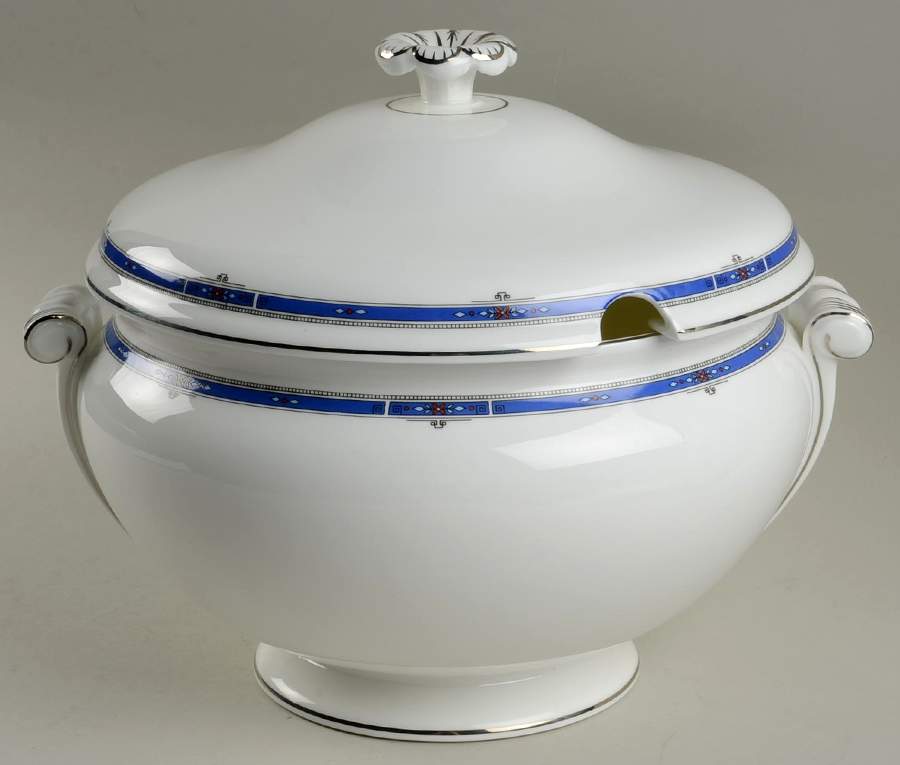 Kingsbridge Tureen &  Lid by Wedgwood-1