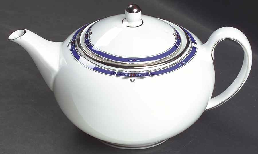 Kingsbridge Teapot & Lid by Wedgwood-1
