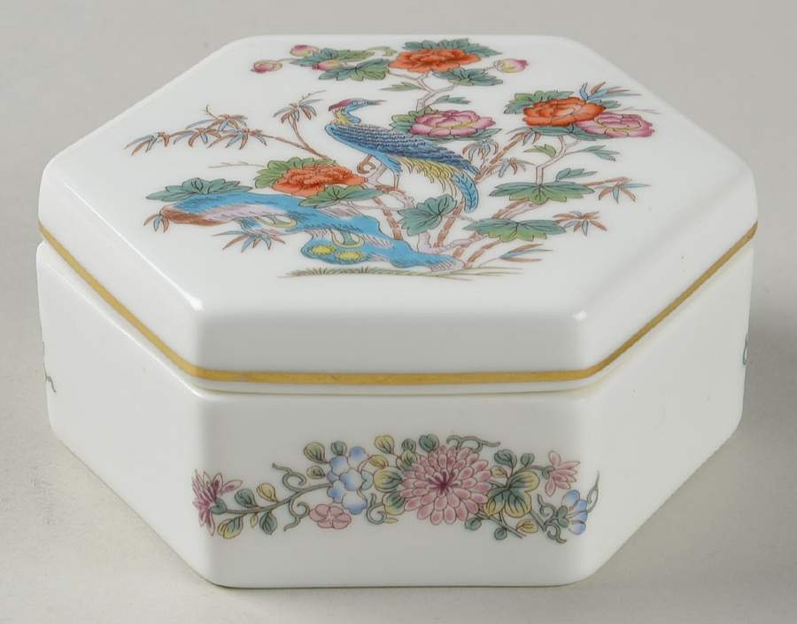 Kutani Crane Octagonal Box & Lid by Wedgwood-1