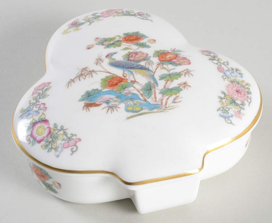 Kutani Crane Club Shape Box & Lid by Wedgwood-1