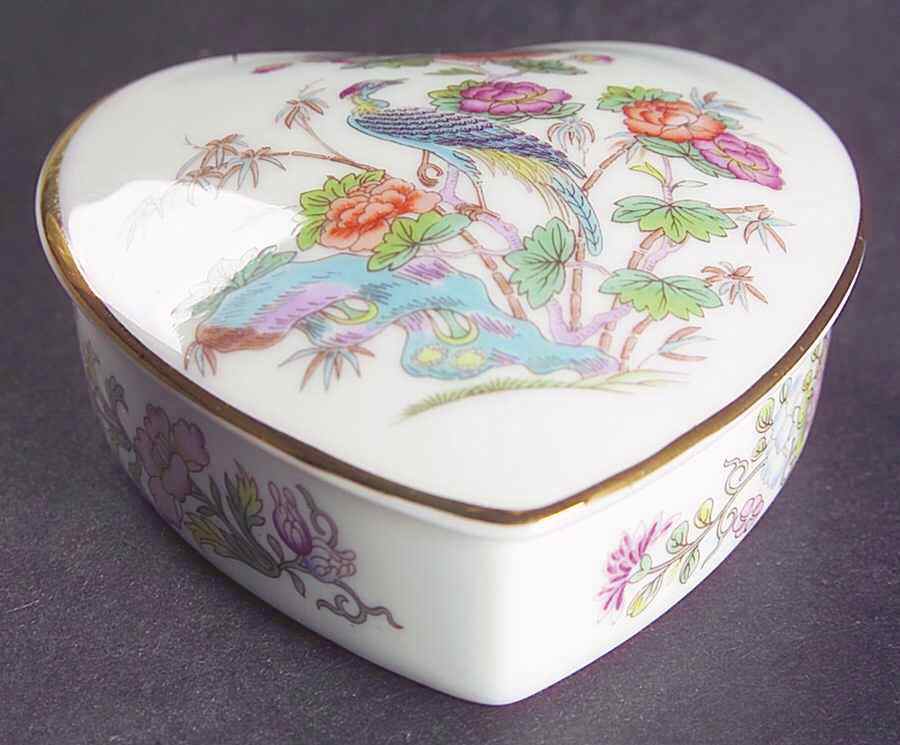 Kutani Crane Small Heart Shape Box & Lid by Wedgwood-1