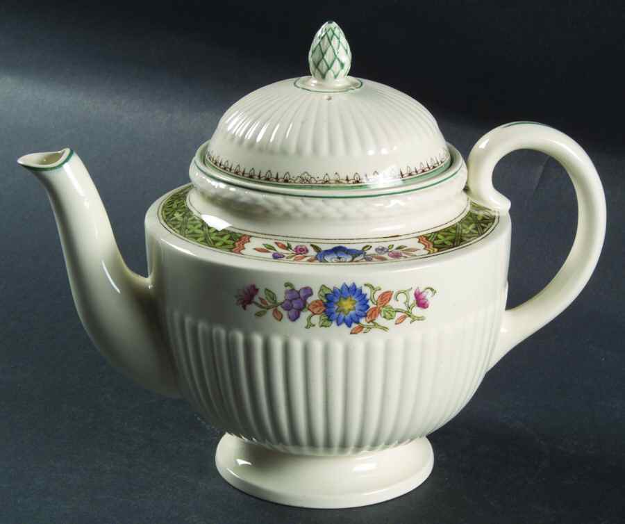 Ku Tani (Edme Shape) Teapot & Lid by Wedgwood-1