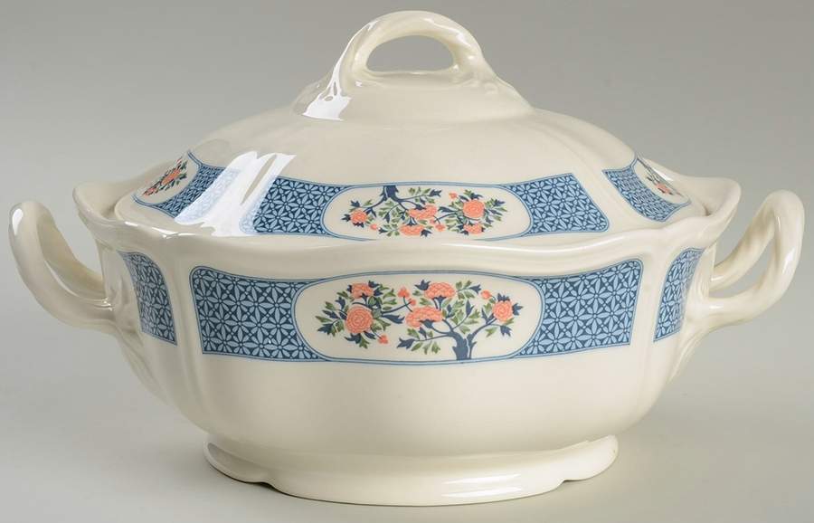 Kyoto Round Covered Vegetable by Wedgwood-1