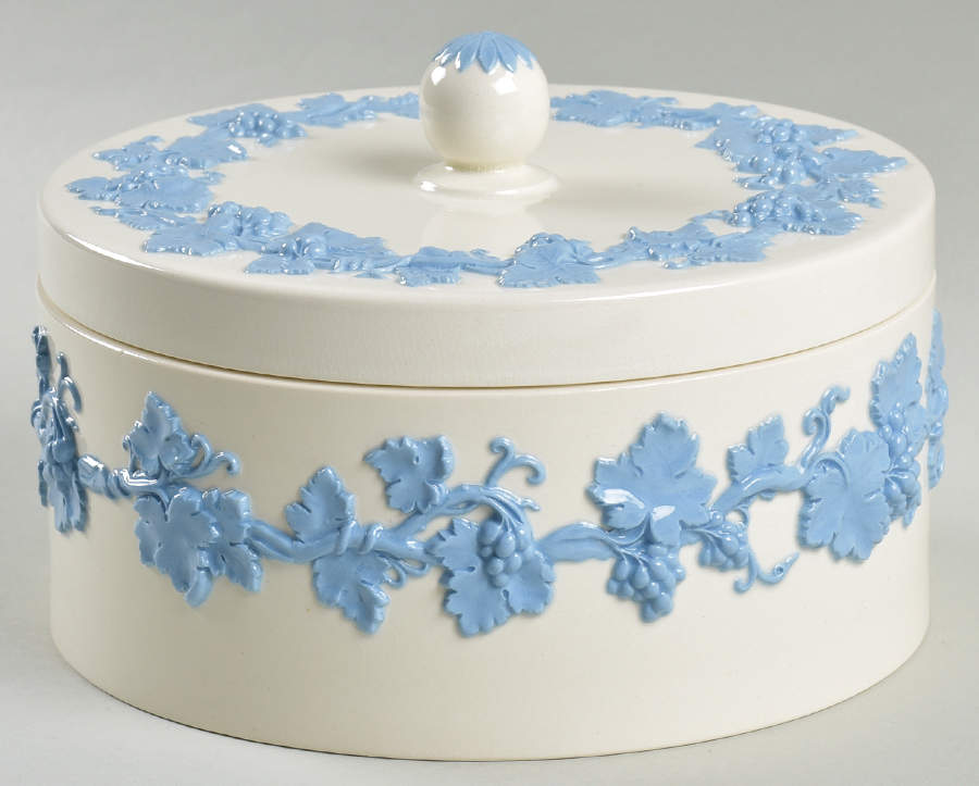 Lavender on Cream Color (Plain) 7" Round Box & Lid by Wedgwood-1