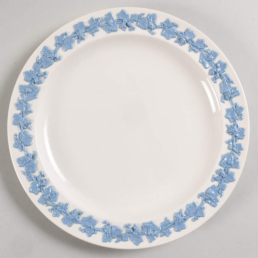Lavender on Cream Color (Plain) Dinner Plate by Wedgwood-1