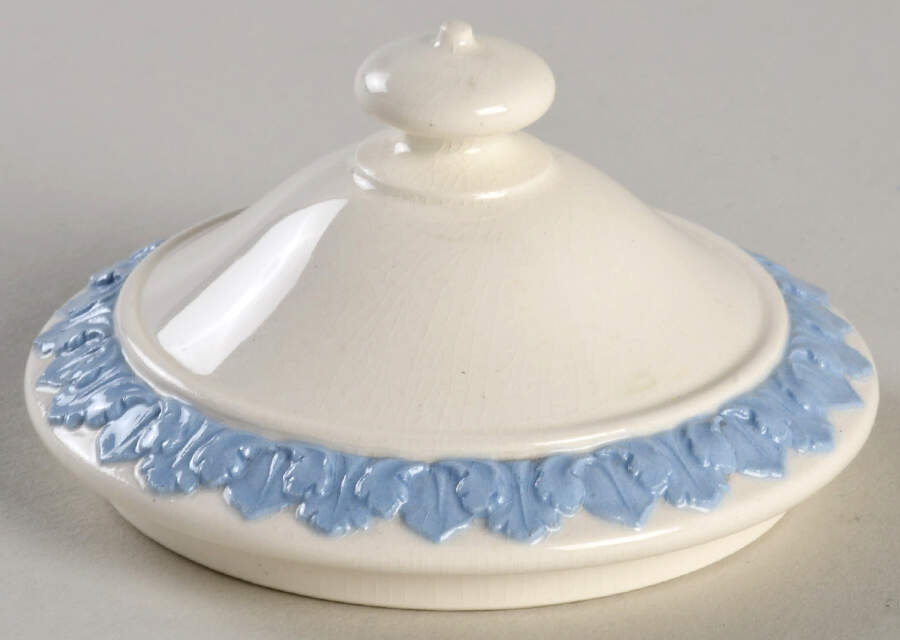 Lavender on Cream Color (Plain) Lid for Mini 146 Shape Sugar Bowl by Wedgwood-1