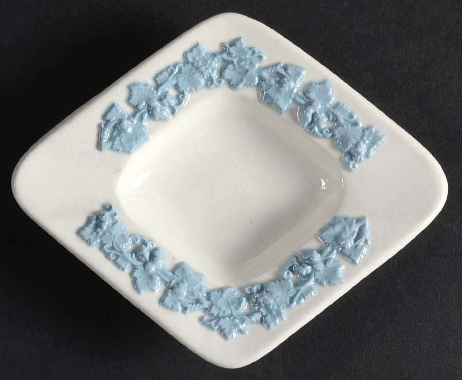 Lavender on Cream Color (Plain) Small Diamond Shape Ashtray by Wedgwood-1