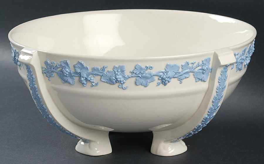 Lavender on Cream Color (Plain) (4 Toed) Centre Bowl by Wedgwood-1