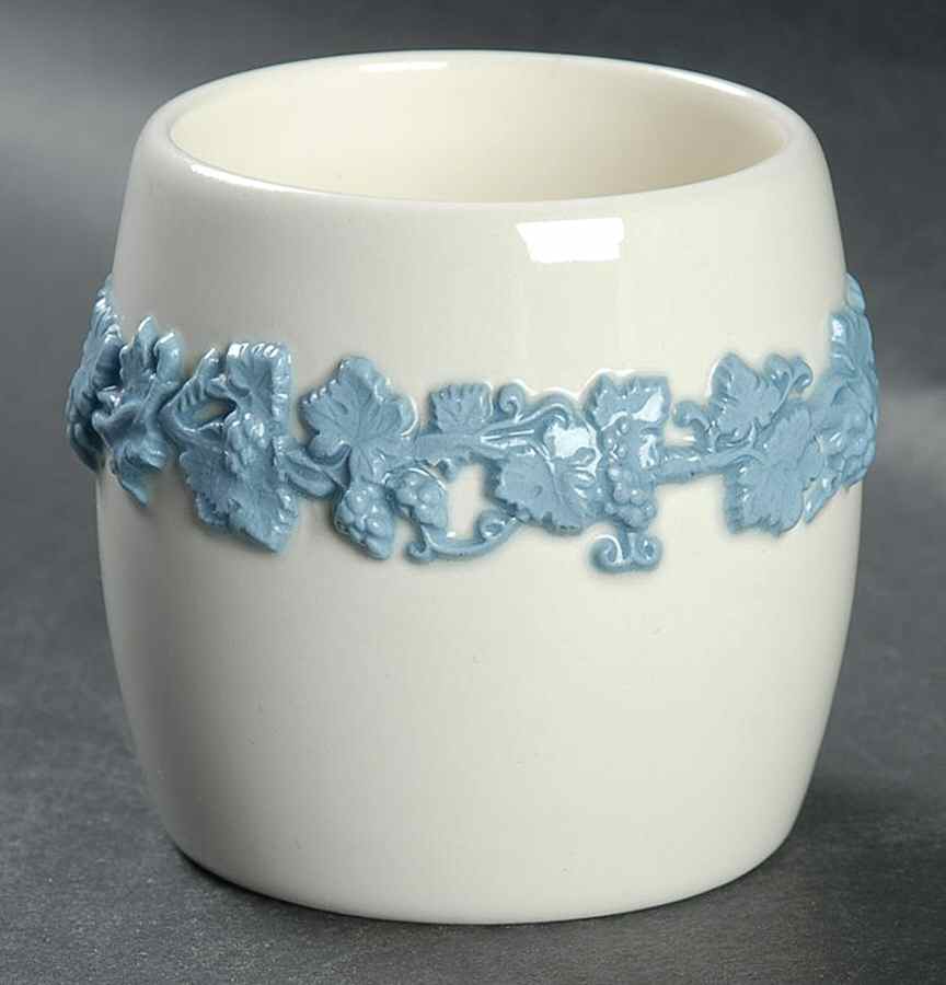 Lavender on Cream Color (Plain) Cigarette Holder by Wedgwood-1