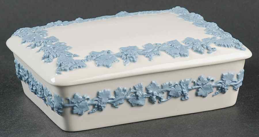 Lavender on Cream Color (Plain) Cigarette Box & Lid by Wedgwood-1