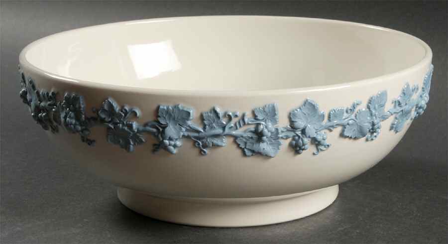 Lavender on Cream Color (Plain) 10" Large Salad Serving Bowl by Wedgwood-1