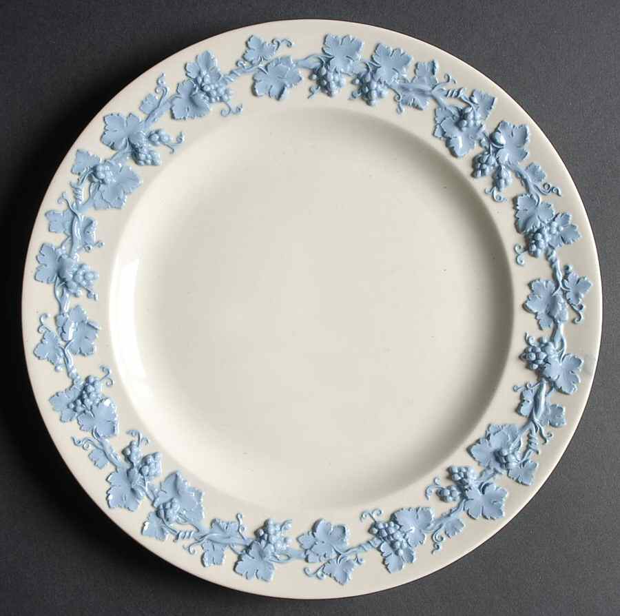 Lavender on Cream Color (Plain) Dinner Plate by Wedgwood-1