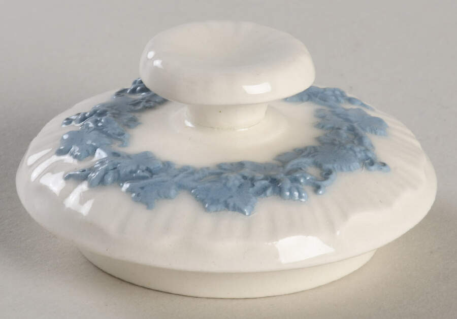 Lavender on Cream Color (Shell Edge) Lid for Sugar Bowl by Wedgwood-1