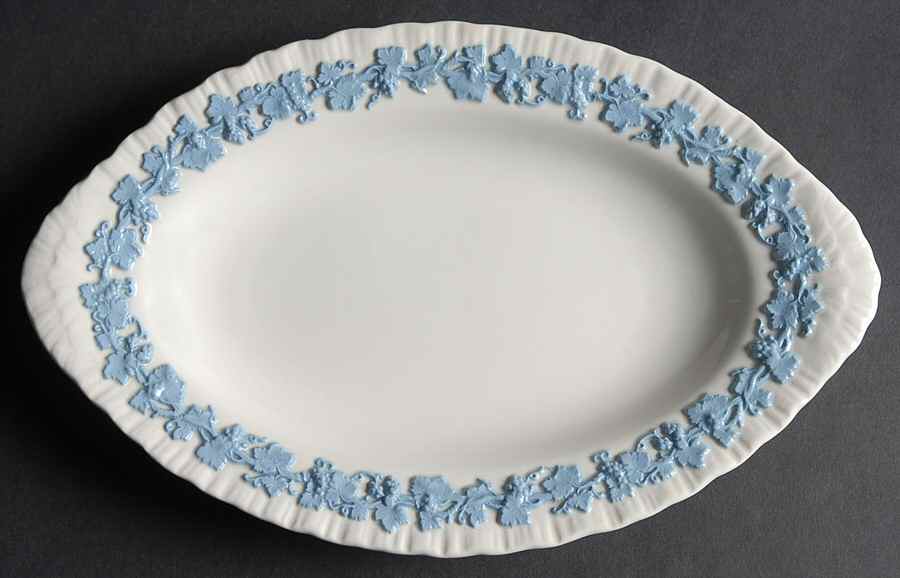 Lavender on Cream Color (Shell Edge) Underplate for Gravy Boat by Wedgwood-1