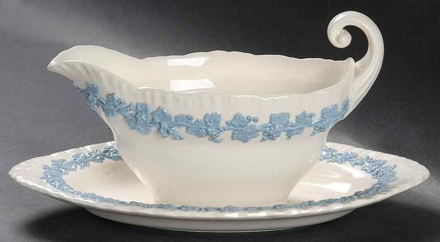 Lavender on Cream Color (Shell Edge) Gravy Boat with Attached Underplate by Wedgwood-1