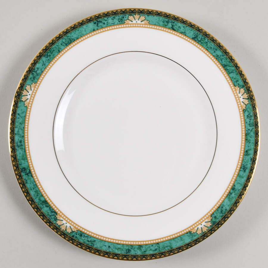 Lambourn Luncheon Plate by Wedgwood-1