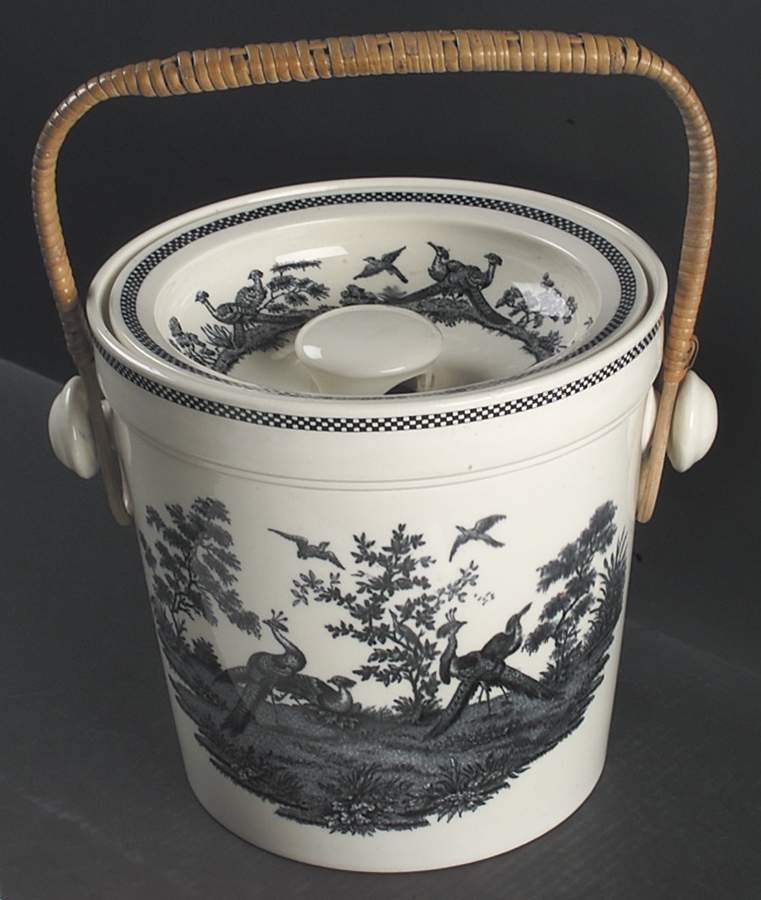 Liverpool Birds Black (No Trim) Slop Jar & Lid by Wedgwood-1