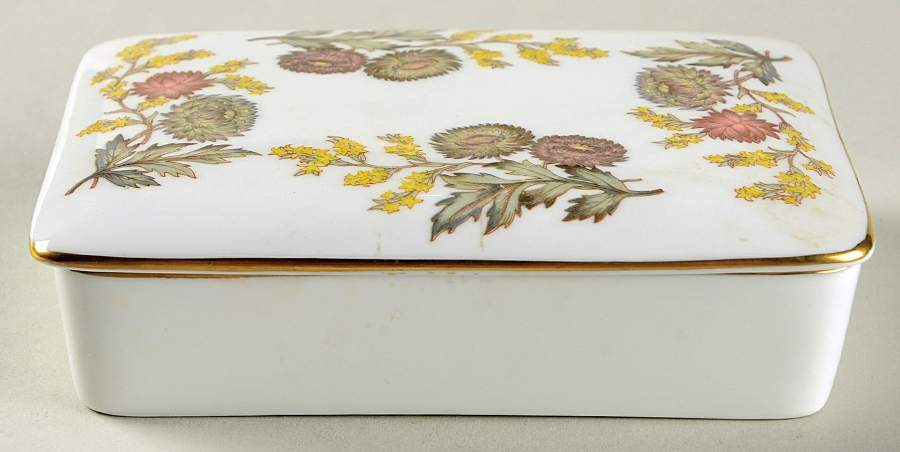 Lichfield Cigarette Box & Lid by Wedgwood-1