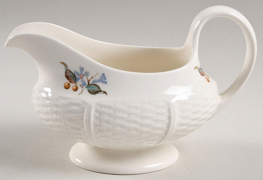 Londonderry Gravy Boat by Wedgwood-1