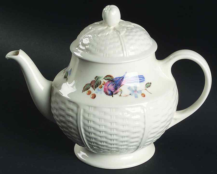 Londonderry Teapot & Lid by Wedgwood-1