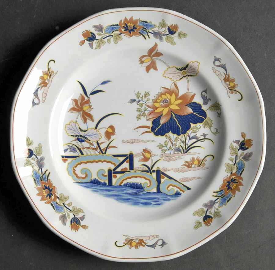 Lotus Luncheon Plate by Wedgwood-1