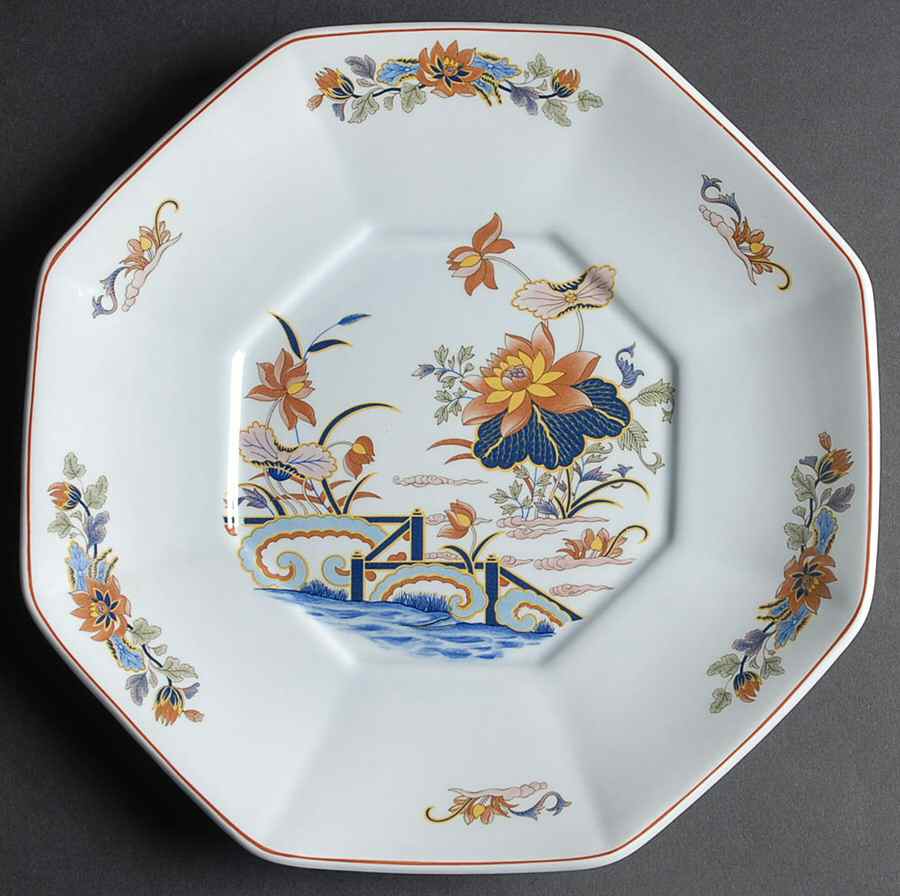 Lotus Underplate for Tureen by Wedgwood-1