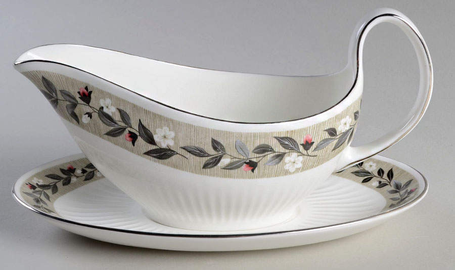 Louisiana Gravy Boat & Underplate by Wedgwood-1