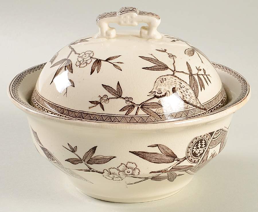 Louise Round Covered Butter by Wedgwood-1