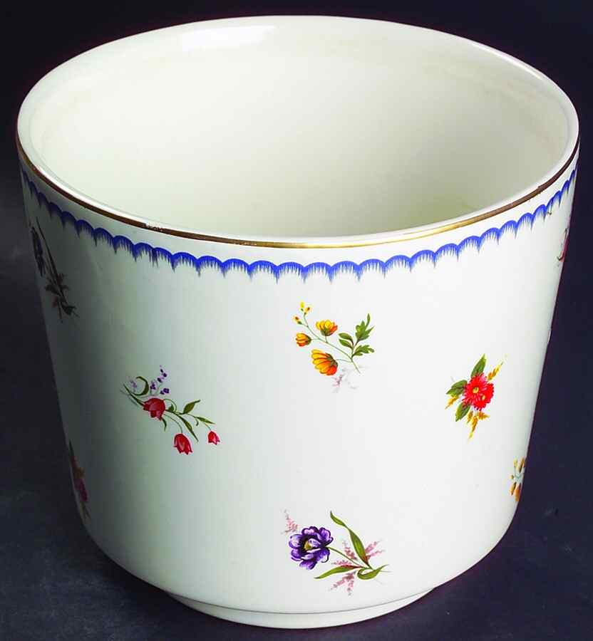 Lowestoft 5" Flower Pot by Wedgwood-1