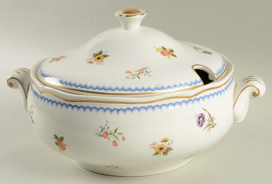 Lowestoft Tureen &  Lid by Wedgwood-1