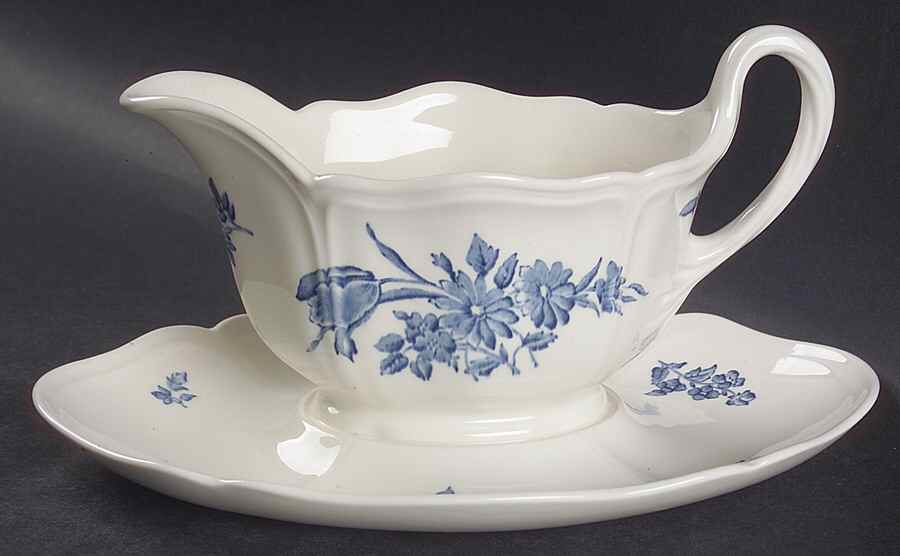Ludlow Gravy Boat with Attached Underplate by Wedgwood-1