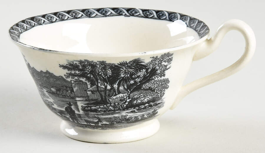 Lugano Black Oversized Cup by Wedgwood-1