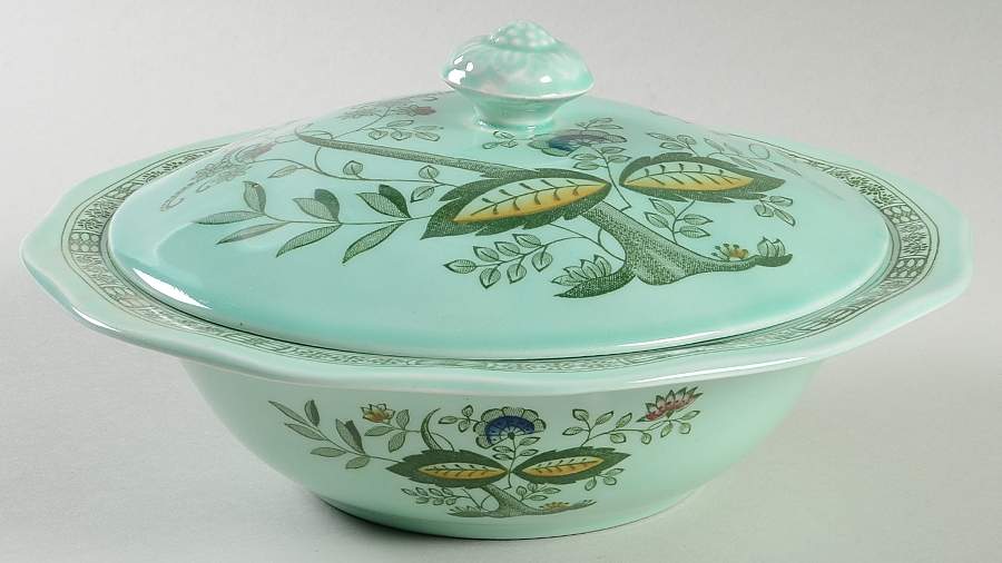Mandarin Green Multicolor Round Covered Vegetable by Wedgwood-1