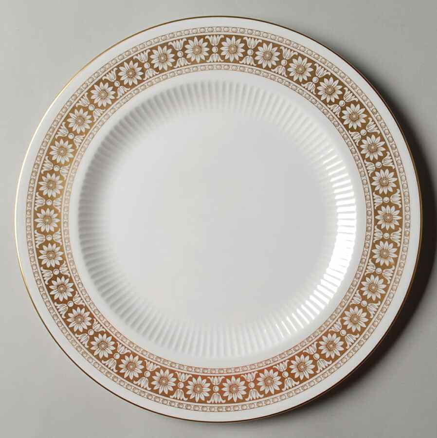 Marguerite Dinner Plate by Wedgwood-1