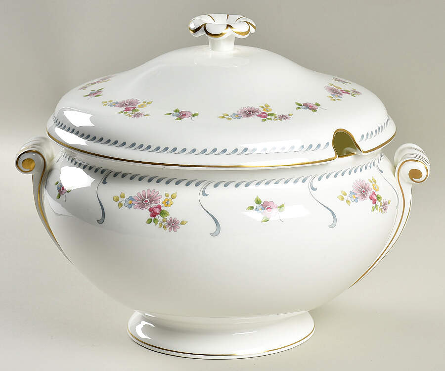 Marchmain Tureen &  Lid by Wedgwood-1