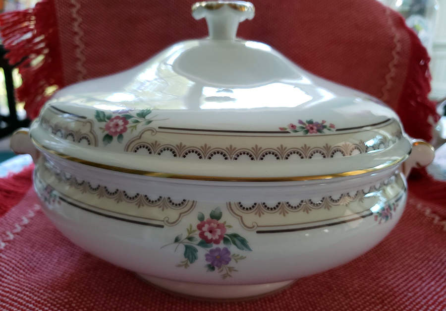 Markham Round Covered Vegetable by Wedgwood-1