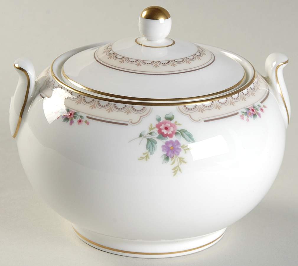 Markham 146 Shape Sugar Bowl & Lid by Wedgwood-1