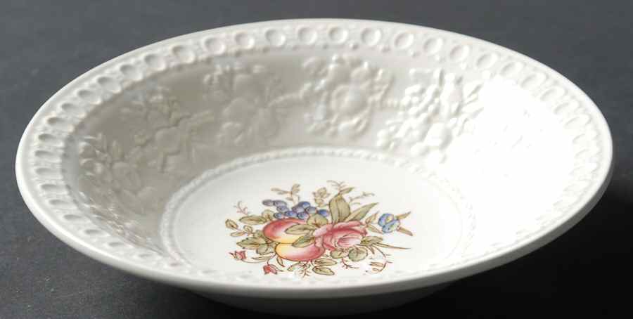 Mayfair (AL9338 , TK53, Wellesley Shape) Fruit/Dessert (Sauce) Bowl by Wedgwood-1