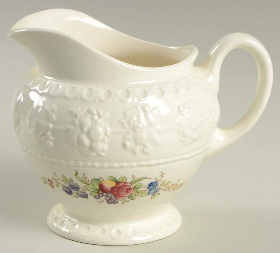 Mayfair (AL9338 , TK53, Wellesley Shape) Creamer by Wedgwood-1