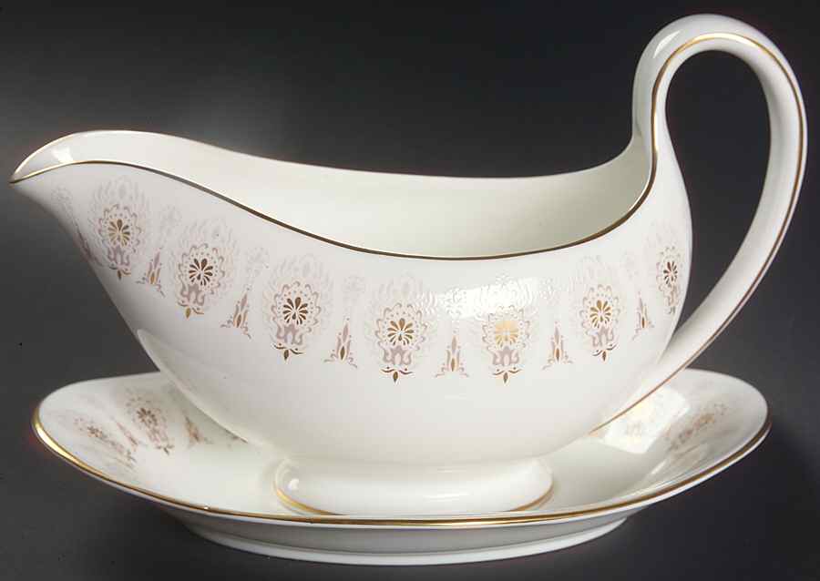 Medina Beige Gravy Boat & Underplate by Wedgwood-1