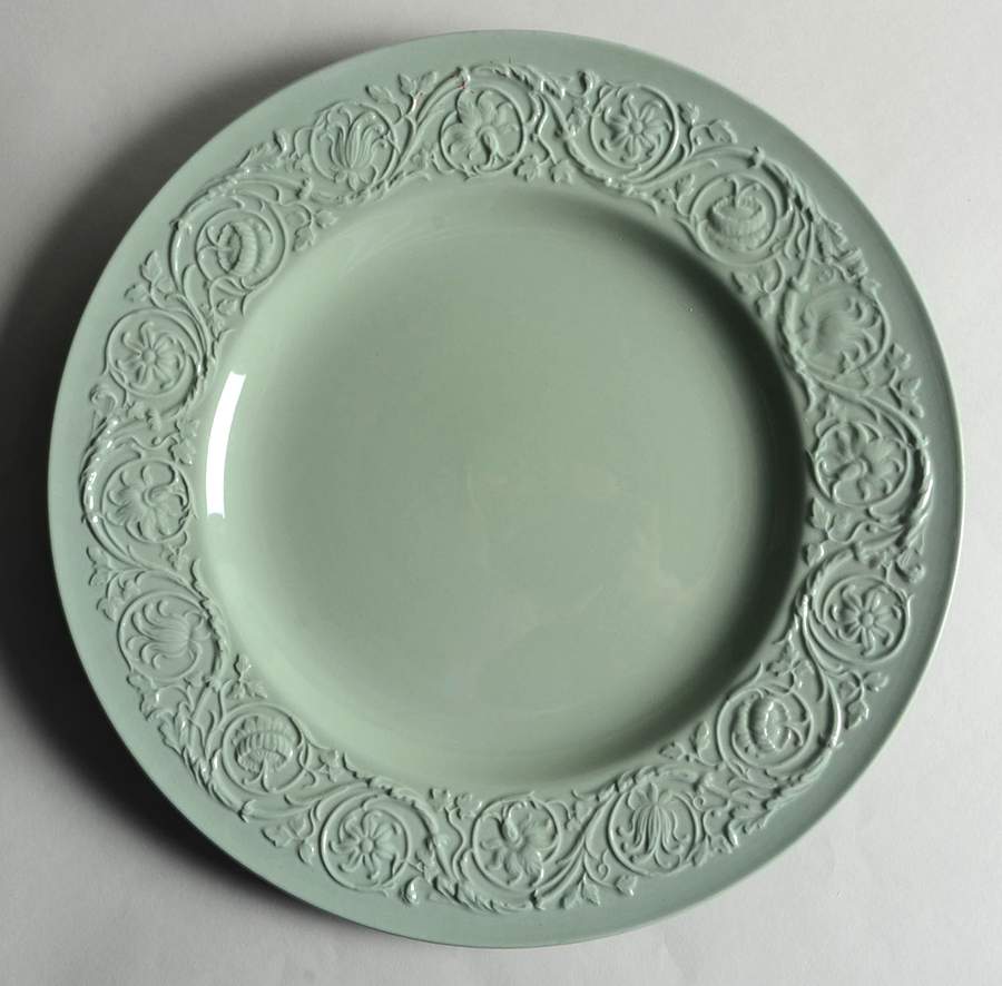 Medway Green 13" Chop Plate (Round Platter) by Wedgwood-1