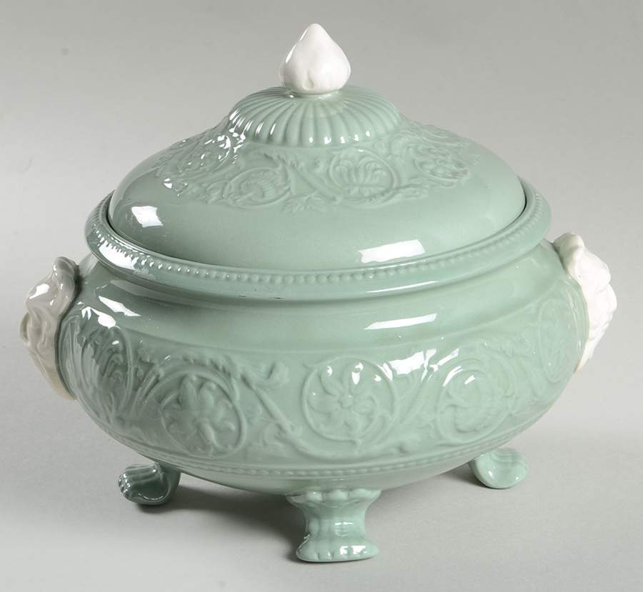 Medway Green Round Covered Vegetable by Wedgwood-1
